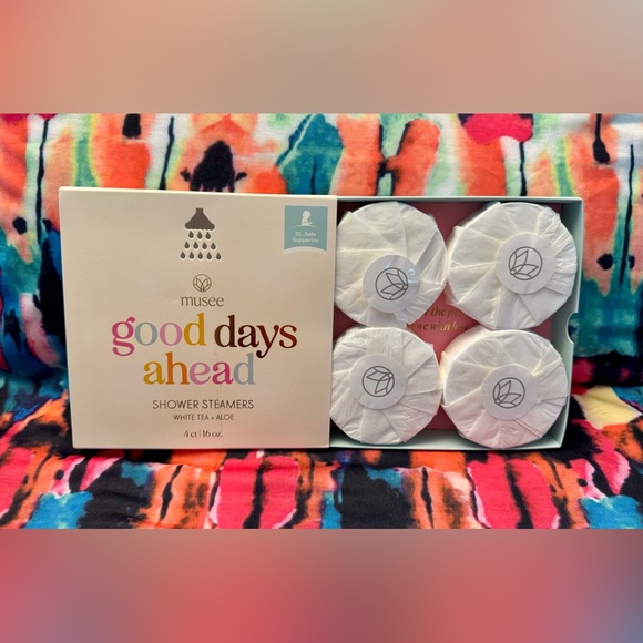 NEW Musee White Tea & Aloe Shower Steamers and Scentuals Brightening Body Scrub - Picture 2 of 3